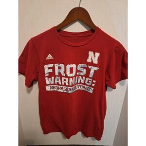 Adidas Nebraska T Shirt Mens Size Small Red Short Sleeve Frost Warning